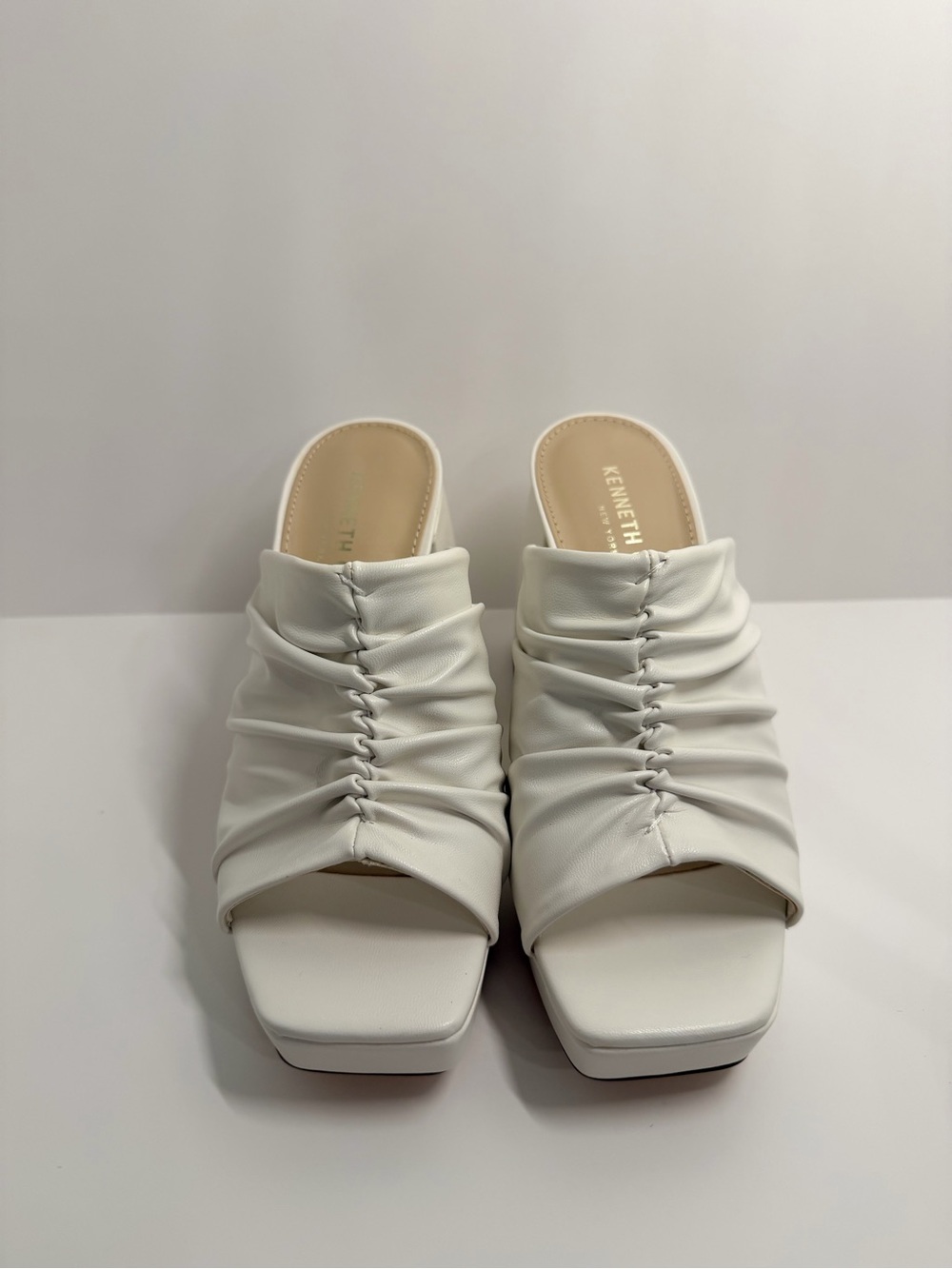 Kenneth Cole Anika Ecru Ruched Platform Heels Women’s 5M NIB